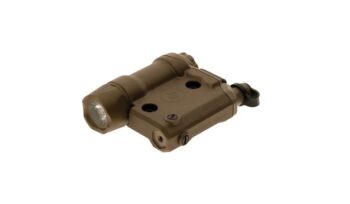 01004107b08.jpg CRIMSON TRACE RAIL MASTER LSR/LIGHT TAN AR15